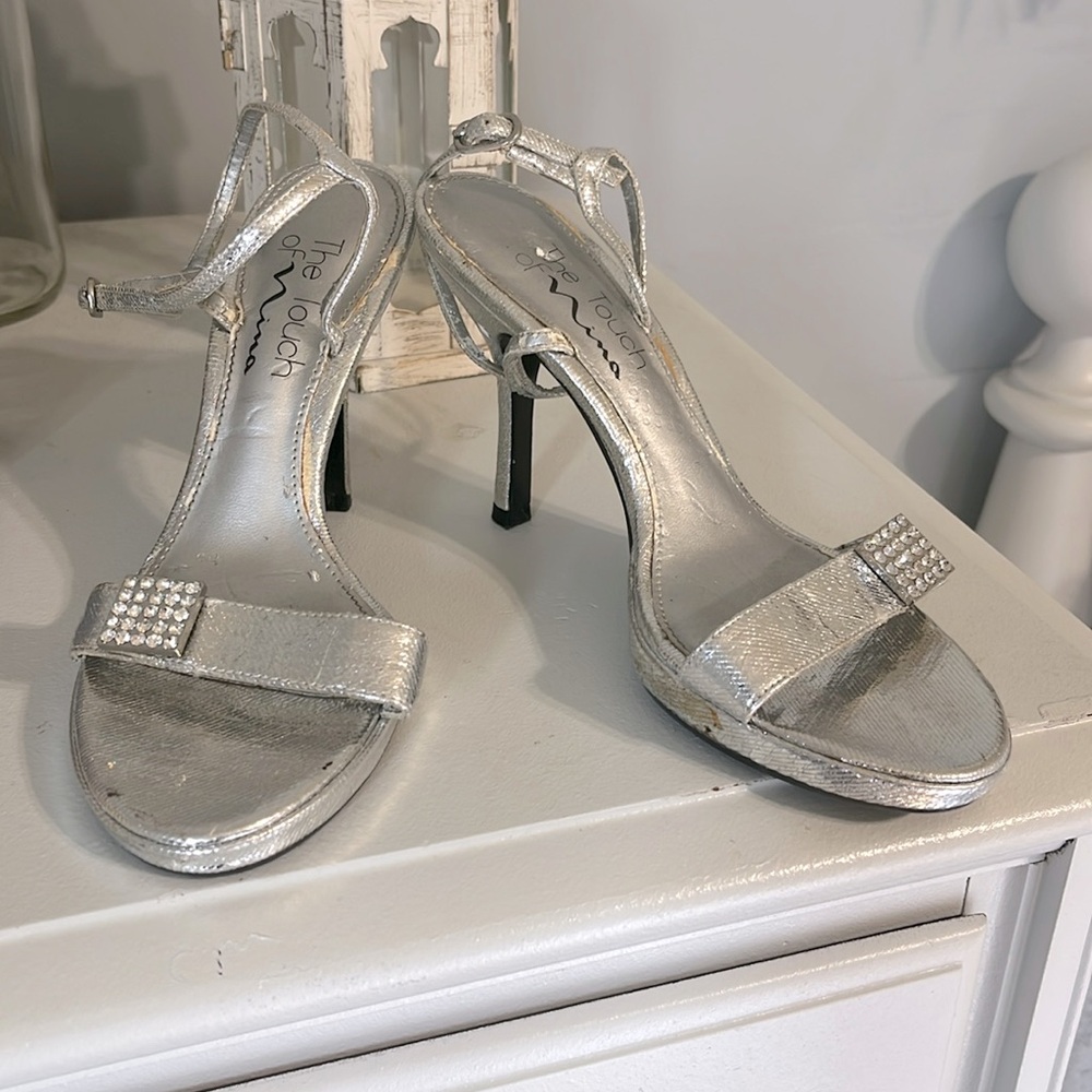 Dressy Heels Silver Sandals Womens 5.5 The Touch of Nina